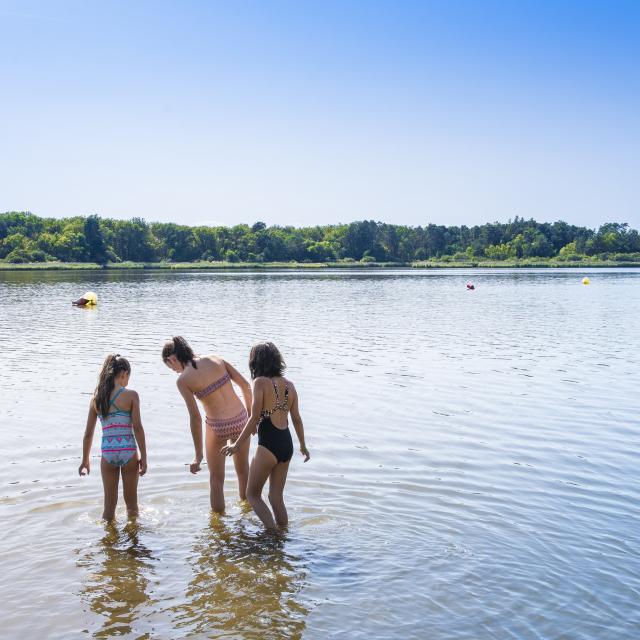 baignade-etang-st-bonnet-troncais-09