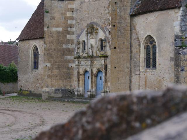 ainay-le-chateau-09