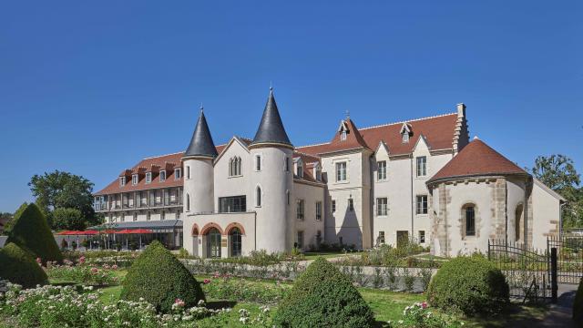 chateau-saint-jean-montlucon-06