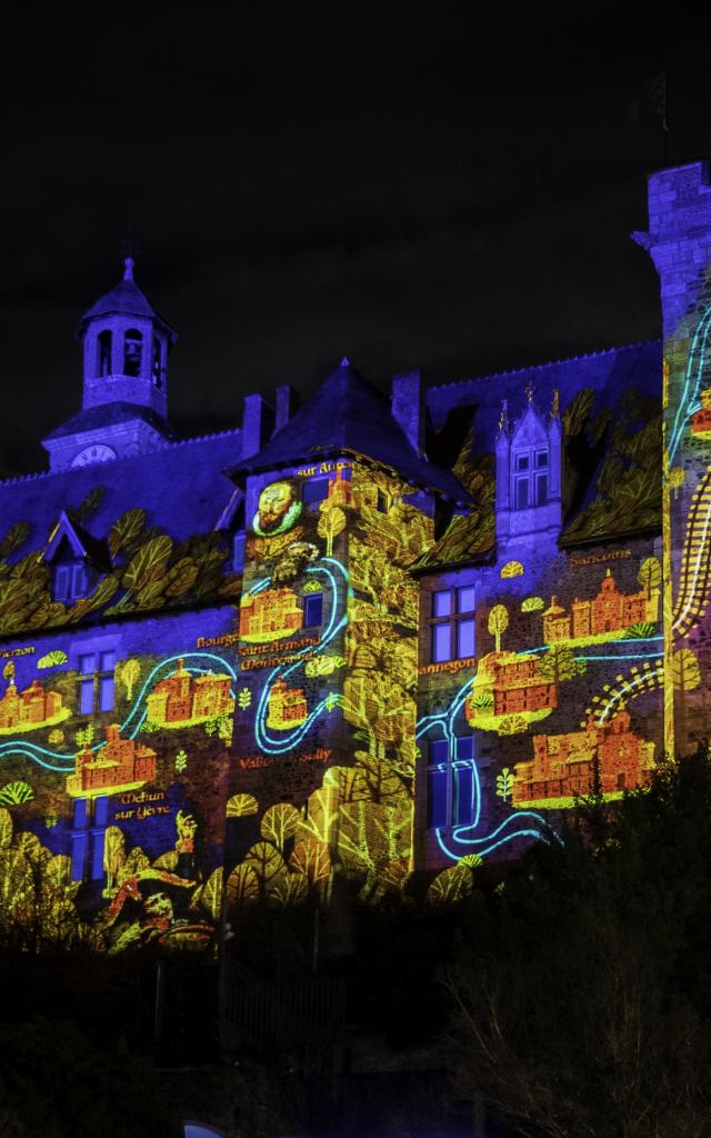 Video Mapping Chateau Ducs De Bourbon Montlucon 04