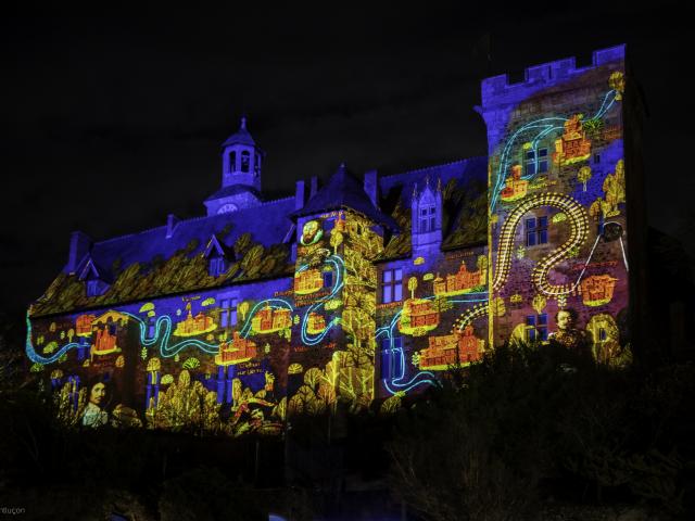 Video Mapping Chateau Ducs De Bourbon Montlucon 04